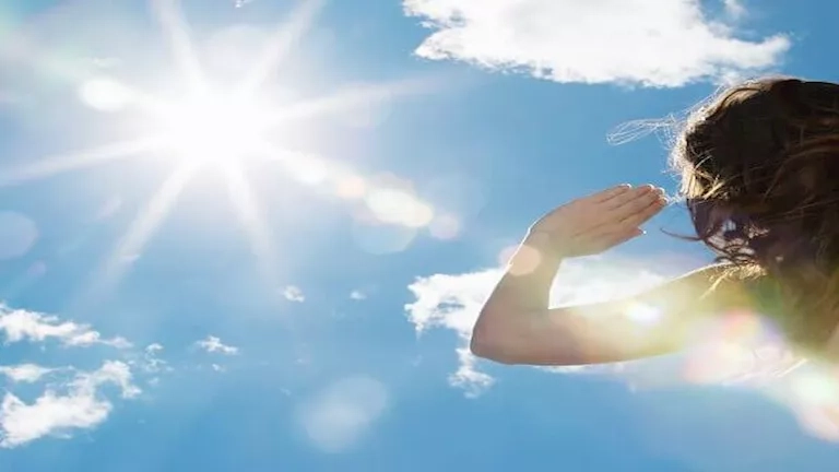 ماذا يحدث لجسمك عند التعرض لأشعة الشمس وقت الذروة؟