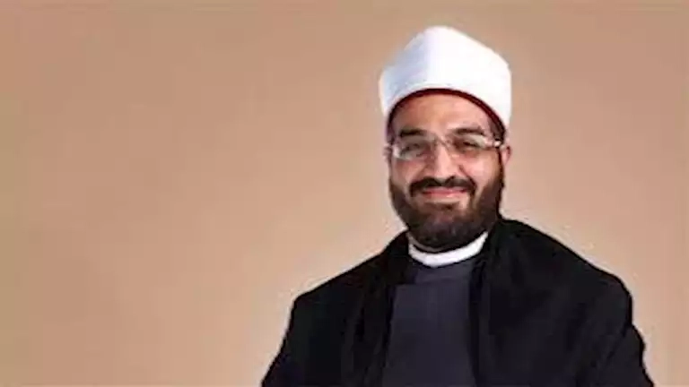 هل الظواهر الطبيعية عقاب من الله؟.. عمرو الورداني يجيب