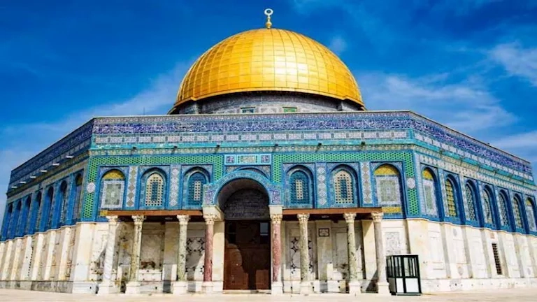 عشرات المستوطنين يقتحمون المسجد الأقصى تحت حماية مشددة
