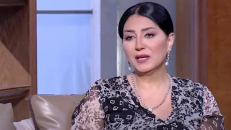 وفاء عامر تنعى الفنان عماد محرم