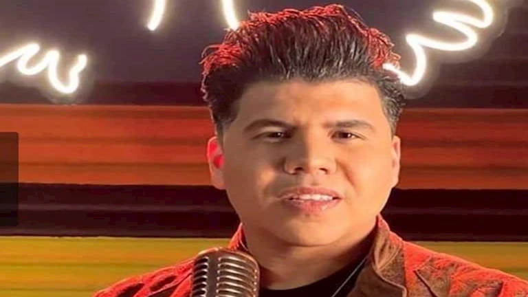 عمر كمال يشوّق متابعيه لأحدث أعماله الغنائية "بشوات"
