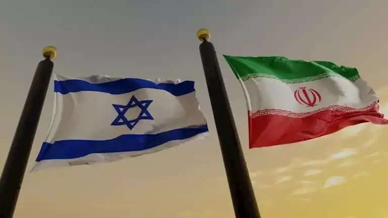 هل تستعد إسرائيل لضرب منشآت نووية إيرانية بشكل منفرد؟