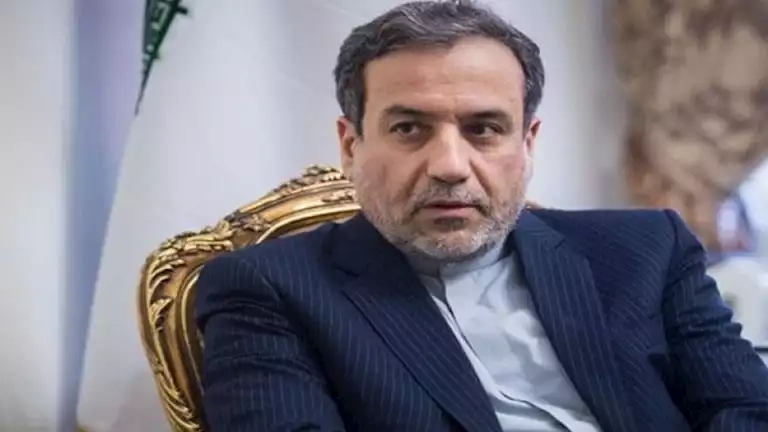 عراقجي محذرًا قبيل مغادرته إلى روما: إصرار أمريكا على وقف التخصيب لن يؤدي إلى اتفاق