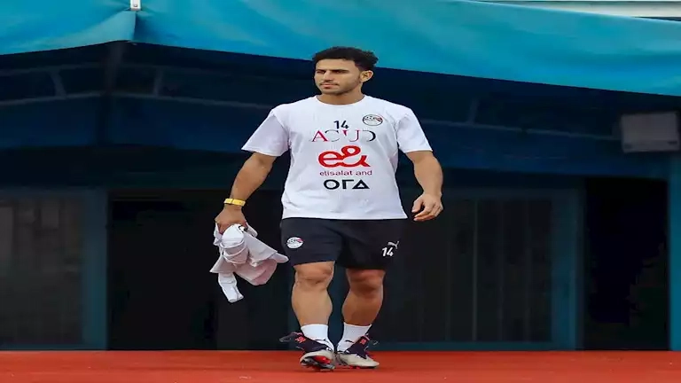 "قبل مونديال الأندية".. حمدي فتحي يشارك في جزء من تدريبات الأهلي