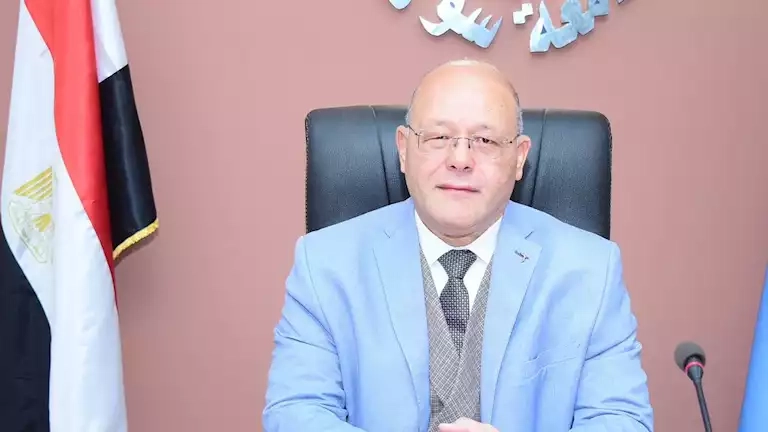 أستاذ بجامعة سوهاج يحصد جائزة الريادة في الكيمياء 2025