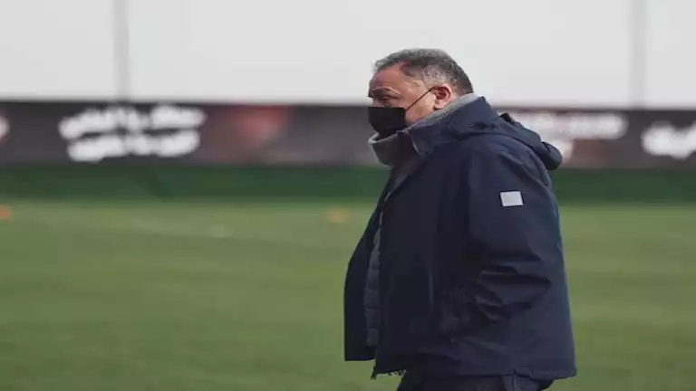 الأهلي ينعى محمود الخطيب رئيس النادي الأهلي في وفاة شقيقته