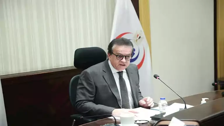 وزير الصحة يلتقي مدير شركة GE للرعاية الصحية لتعزيز التعاون في التصنيع المحلي