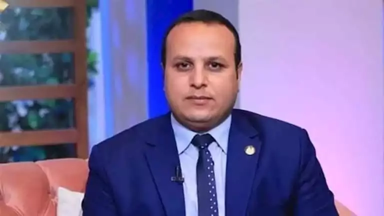 هل يقضي البوكليت التعليمي على الكتب الخارجية؟.. أستاذ جامعي يوضح