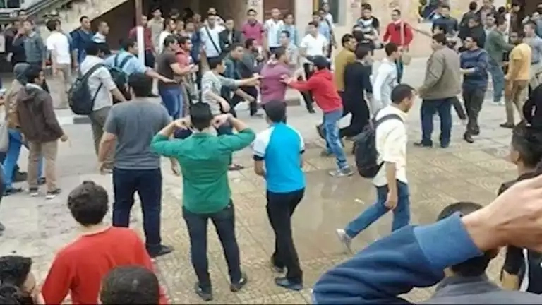 مشاجرة داخل مدرسة في أبو النمرس والشرطة تتدخل