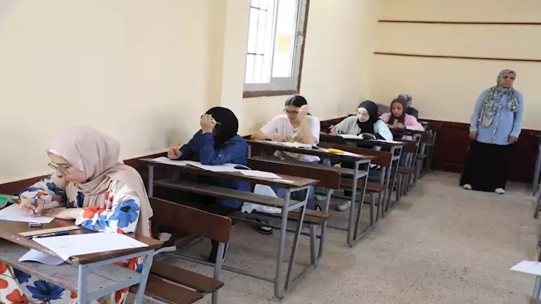 القولون العصبي لطلاب الثانوية.. دكتورة منشطات توضح الأعراض والعلاجات الآمنة
