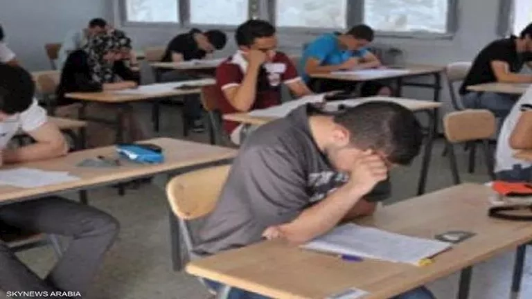 وسط إجراءات مشددة.. طلاب الثانوية العامة يؤدون امتحان اللغة الأجنبية الثانية