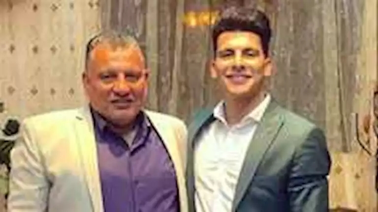 والد زيزو يرد لأول مرة عبر مصراوي عن اتهام نجله بخيانة الزمالك