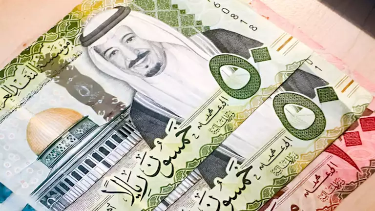 انخفاض سعر الريال السعودي في 3 بنوك خلال تعاملات اليوم الاثنين 19-5-2025