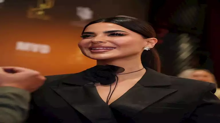 رانيا منصور تنشر صورًا جديدة من أحدث ظهور والجمهور يغازلها