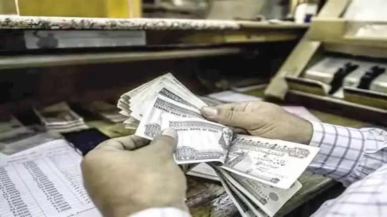 لو شغال قطاع خاص وماخدتش الـ7 آلاف حد أدنى.. كيف تأخذ حقوقك كاملةً؟