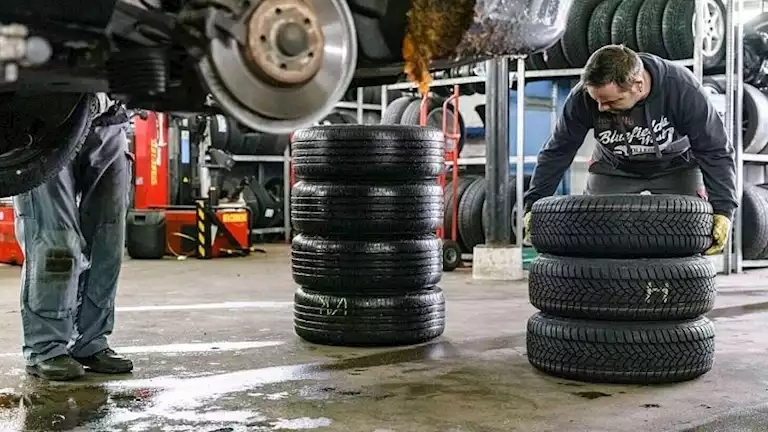 متى ينبغي تغيير إطارات السيارات؟