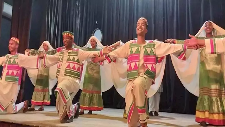 في مهرجان أسوان للفنون.. رقصات الصين وكولومبيا تمتزج بالفلكلور المصري