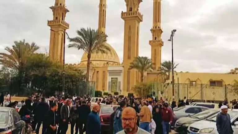 وداع مهيب لبطل "وضح النهار".. تشييع جنازة عبد المنعم قناوي صقر السويس