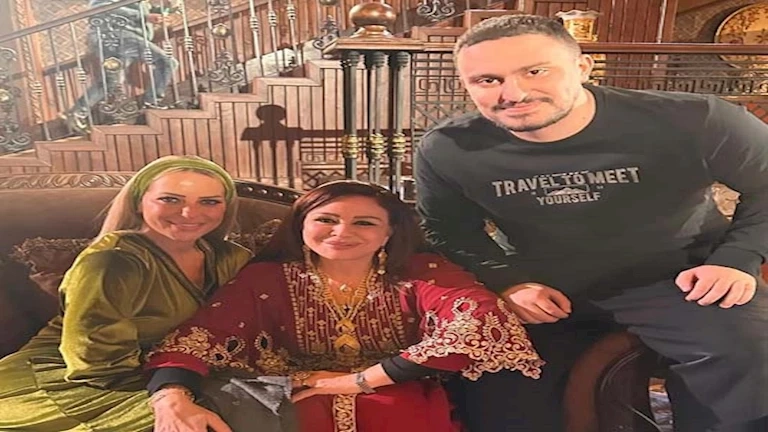 ياسين السقا ينشر صورًا من كواليس مسلسل "سيد الناس" ويوجه رسالة لـ إلهام شاهين