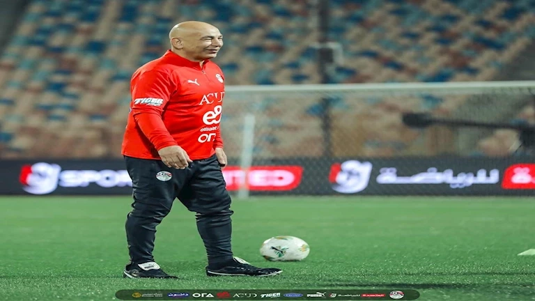 "بعد إصابته القوية".. حسام حسن يطمئن على حالة أحمد القندوسي الصحية