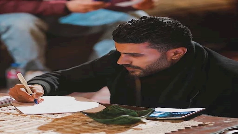عمرو عاكف يكشف كواليس اعتزال محمد سامي