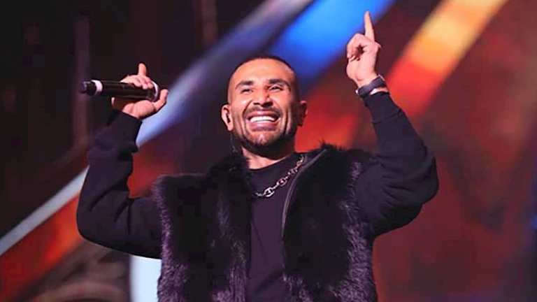 فيديو.. تحضيرات أحمد سعد لدويتو "ارقص يا حبيبي" بصحبة المطرب اليوناني konstantinos