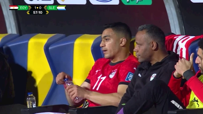 "التقطتها الكاميرات".. أزمتان لمصطفى محمد مع منتخب مصر