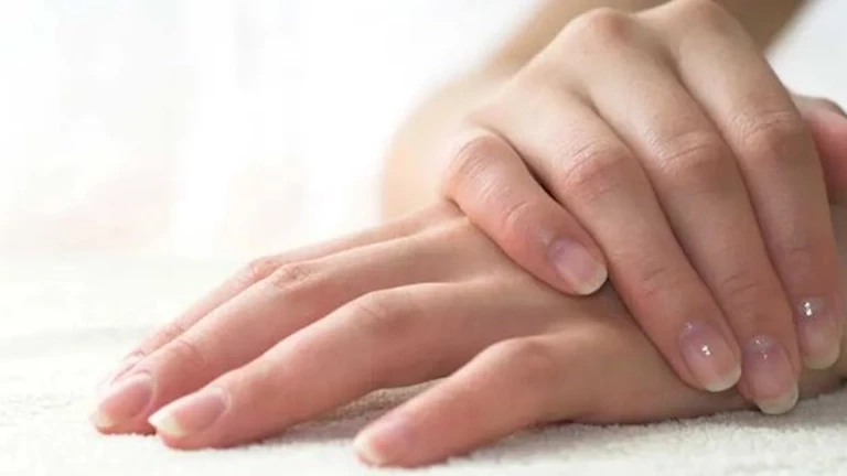 يديك تكشف عن عمرك أكثر من أجزاء أخرى بالجسم.. اعرف السبب