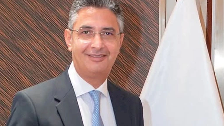 وزير التموين يتابع موقف إنشاء المخزن الاستراتيجي بالفيوم مع شركة أوراسكوم للإنشاءات