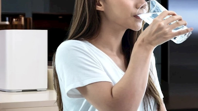 امرأة صينية تشرب مياه الصرف الصحي لمدة 5 سنوات.. لن تتوقع ما حدث لها