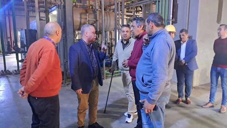 رئيس "وسط الدلتا للكهرباء" يتابع أعمال عَمْرة الوحدة الغازية الأولى بمحطة العطف