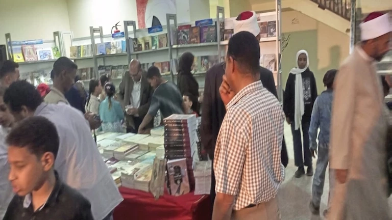 افتتاح الدورة الثانية لمعرض شلاتين للكتاب بقصر ثقافة الشلاتين