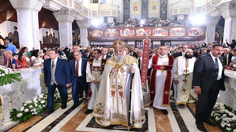 صور- البابا تواضروس يصلي قداس عيد القيامة المجيد في الكاتدرائية بالعباسية