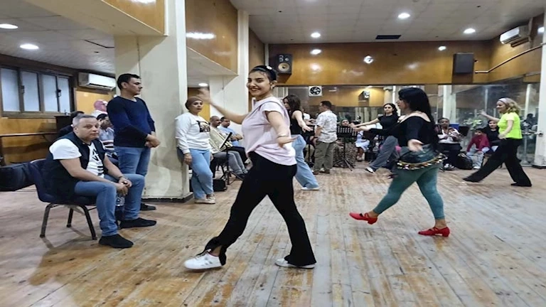 تامر عبدالمنعم يشرف على الاستعدادات النهائية لحفل عيد الربيع الجمعة المقبل