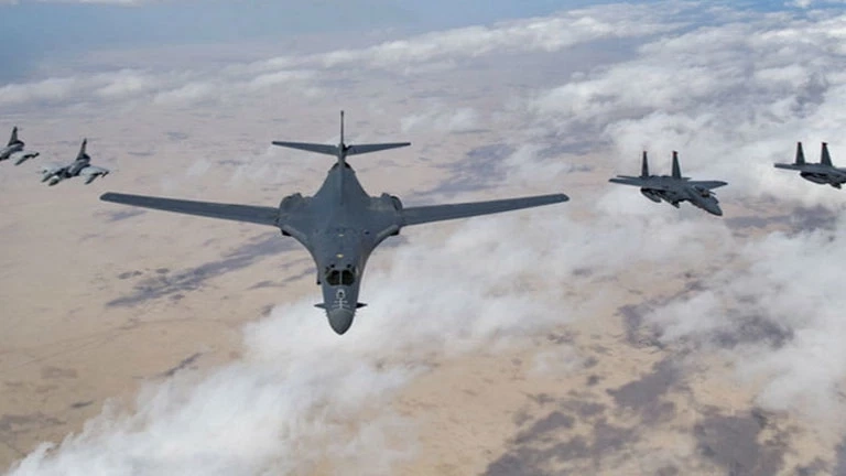 كوريا الشمالية تدين نشر قاذفات أمريكية من طراز "بي-1 بي" في اليابان