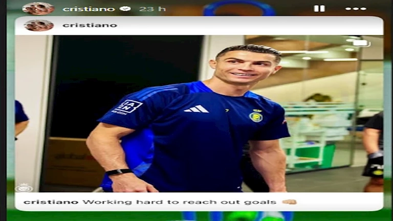 ستوري نجوم كرة القدم.. تهنئة عبد الله السعيد للاعب الأهلي.. واحتفال أحمد حجازي