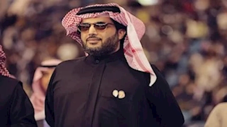 تركي آل الشيخ ينشر صورة تجمعه بـ محمد رمضان وكانيلو ألفاريز