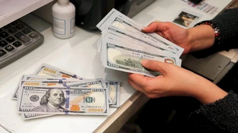 خروج أجانب واستيراد.. 2 مليار دولار تعاملات "الإنتربنك" في 3 أيام