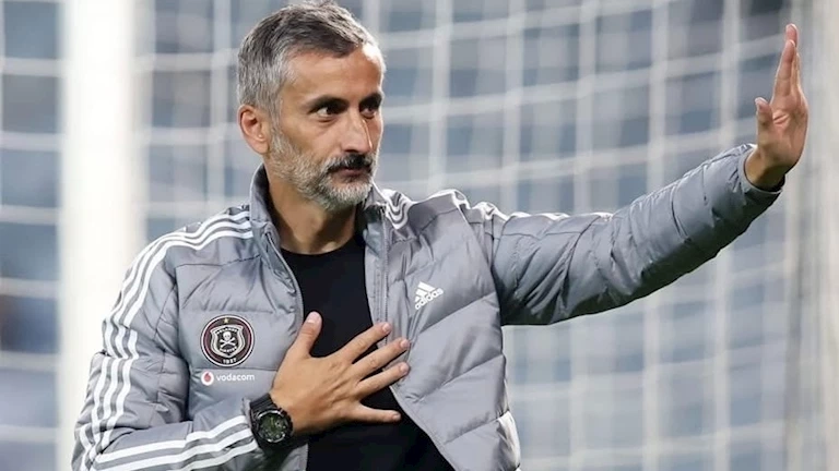 "قفز من السفينة والأب".. ماذا قالت المواقع الجنوب أفريقية عن خوسيه ريفيرو؟
