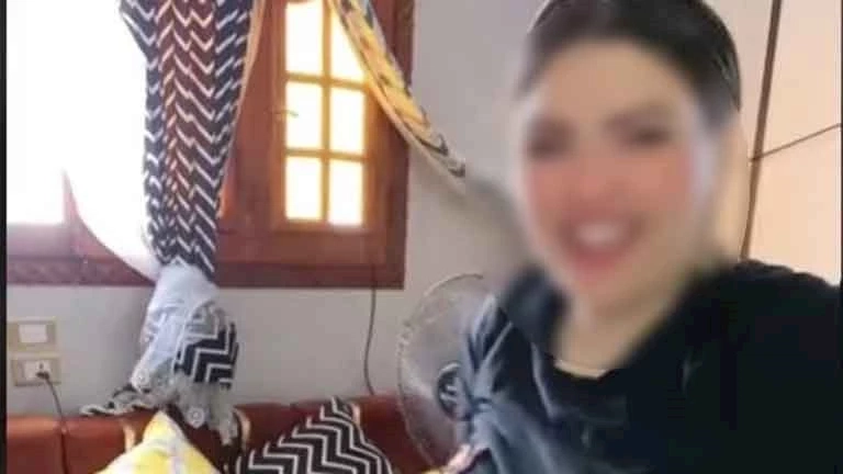 محتوى غير أخلاقي وأرباح بالملايين ..القصة الكاملة للقبض على التيك توكر أم رودينا وأمها في كفر الشيخ