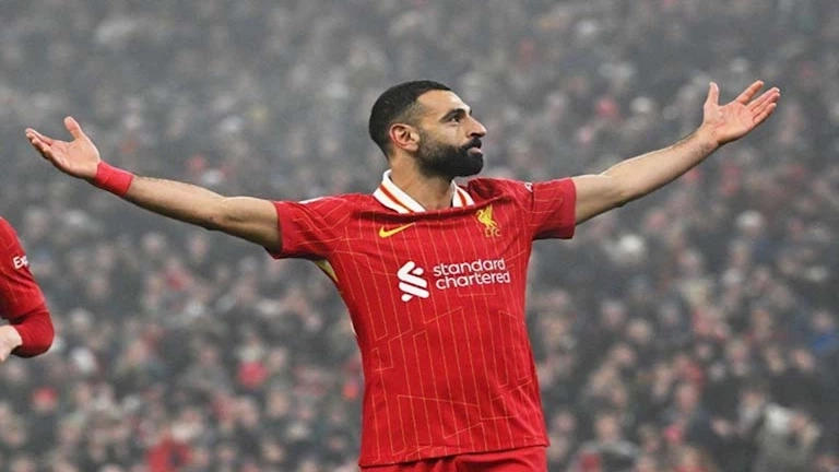 صلاح ورافينيا.. ماذا قدم المرشحين لجائزة الكرة الذهبية 2025؟