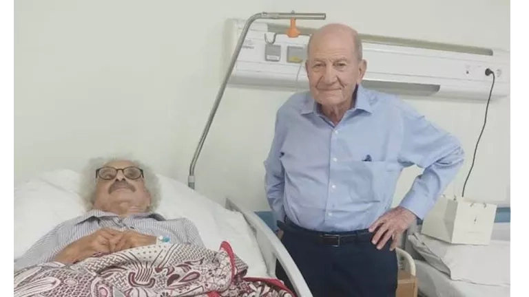 زار صنع الله إبراهيم.. "أبوالغار" يستعيد واقعة طريفة حول خيري شلبي