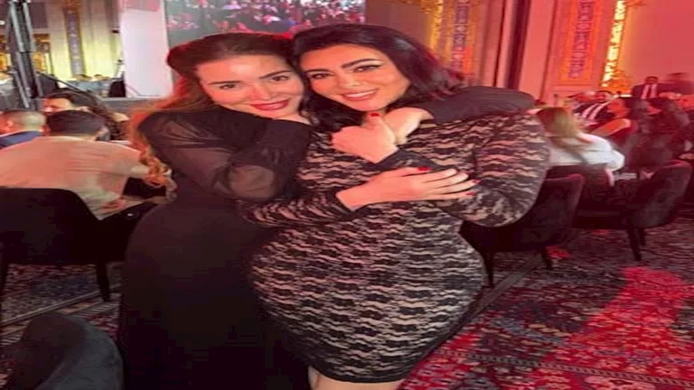 ميرهان حسين تنشر صورًا مع مي عز الدين من حفل عمر خيرت