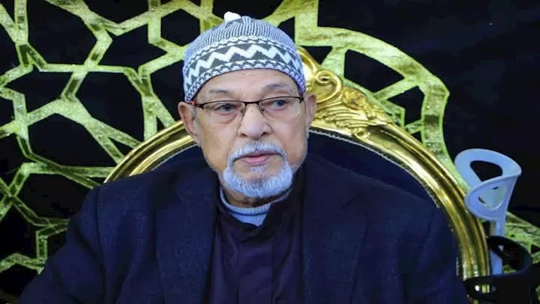 محافظ الدقهلية ينعي الشيخ السيد سعيد ويقدم العزاء لأسرته