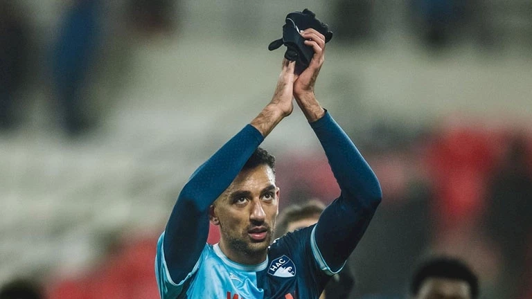 كوكا يوضح سبب مشاركته في جولة الدوري الفرنسي الداعمة للمثلية