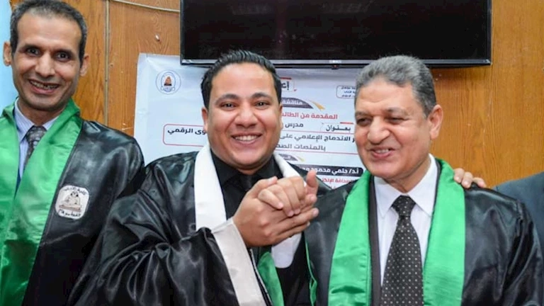 رسالة دكتوراه حول "الاندماج الإعلامي وتأثيره على المحتوى الرقمي"