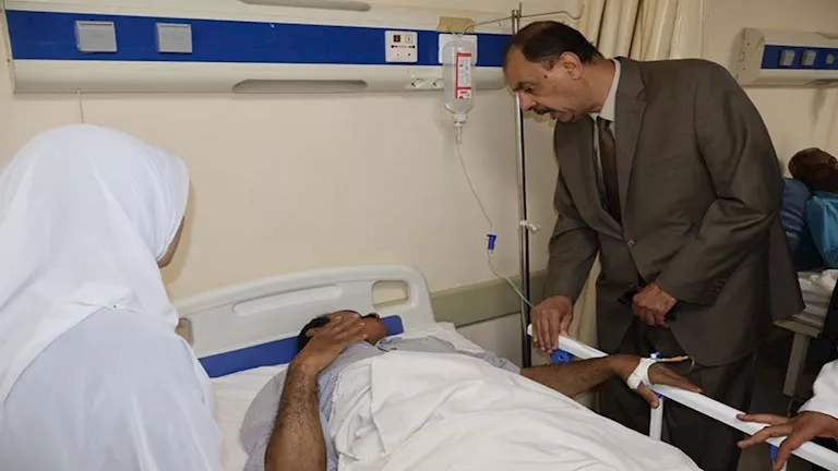 قبول اعتذار المراقبين المصابين في حادث سوهاج وصرف تعويضات عاجلة (صور)
