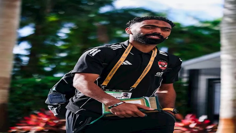 "زهقت بصراحة".. أحمد موسى يهاجم حسين الشحات ويشكر الشناوي