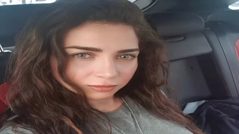أحدث ظهور لـ مي عزالدين.. والجمهور يغازلها (صورة)