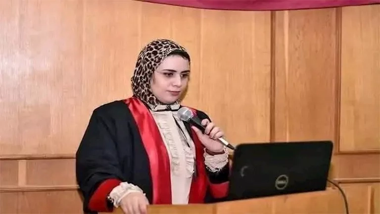 صديقة طبيبة طنطا الراحلة: خدمت مرضى كورونا وتوفيت أثناء عملها